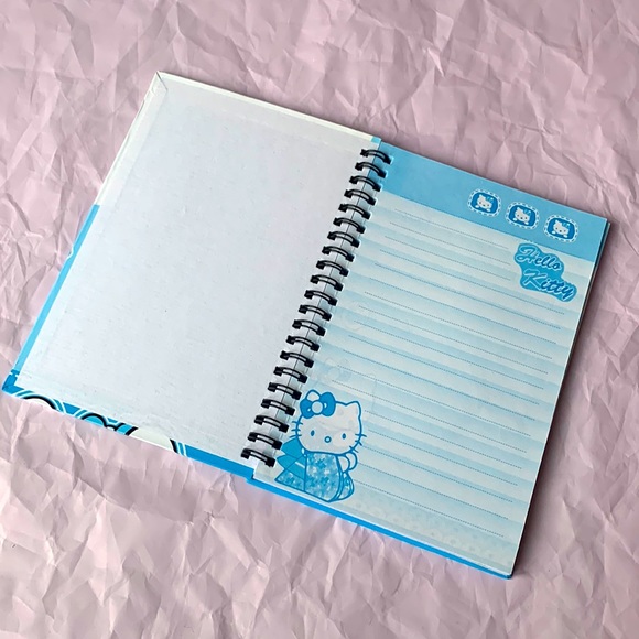 Hello Kitty note book - Picture 4 of 6